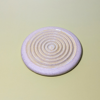 An angled view showing the sharped circular ridges.